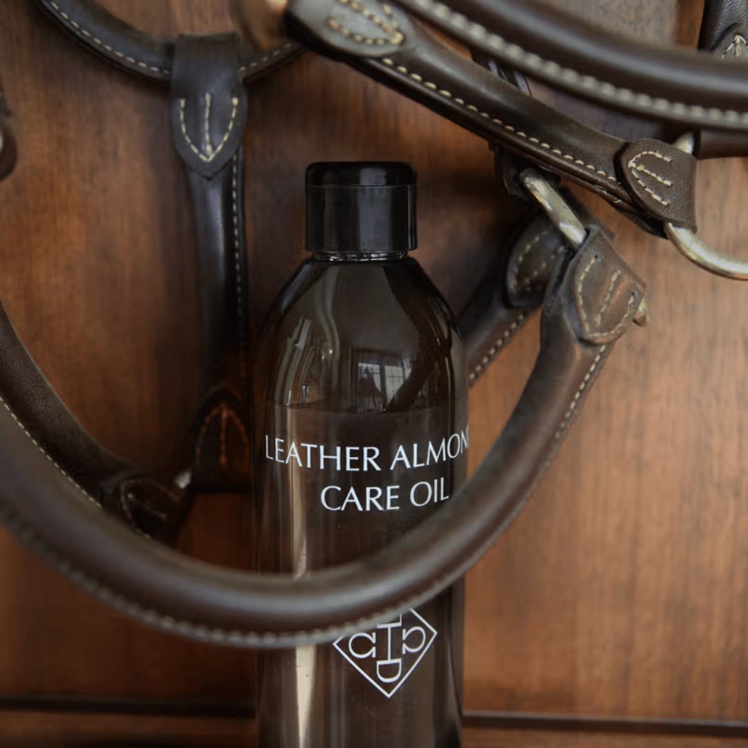 Grooming Deluxe Leather Almond Care Oil
