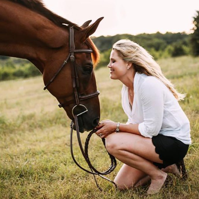 How Learning To Ride Western Helped Me In The Hunter & Jumper Rings - Corro