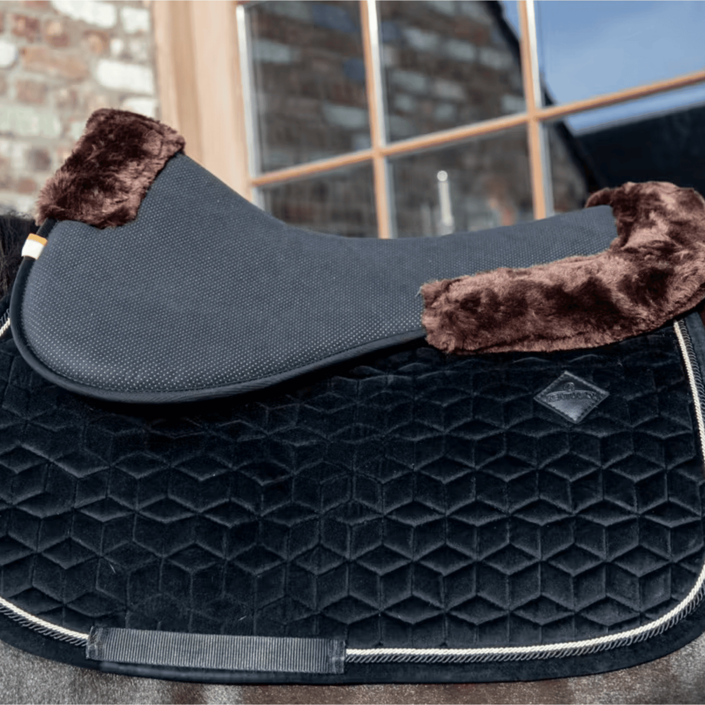 Kentucky Horsewear Anatomic Shock Abosrbing Half Pad