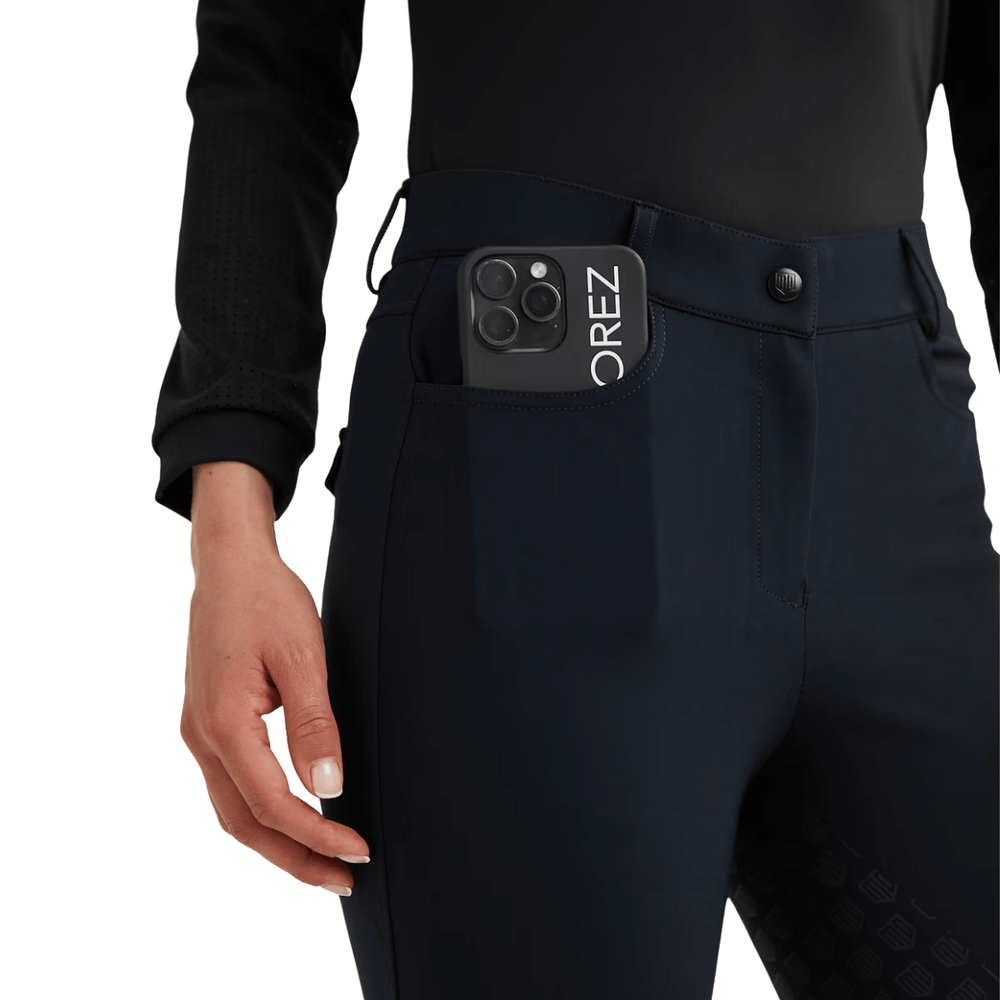 Maya Delorez Athlete Breech Knee Grip