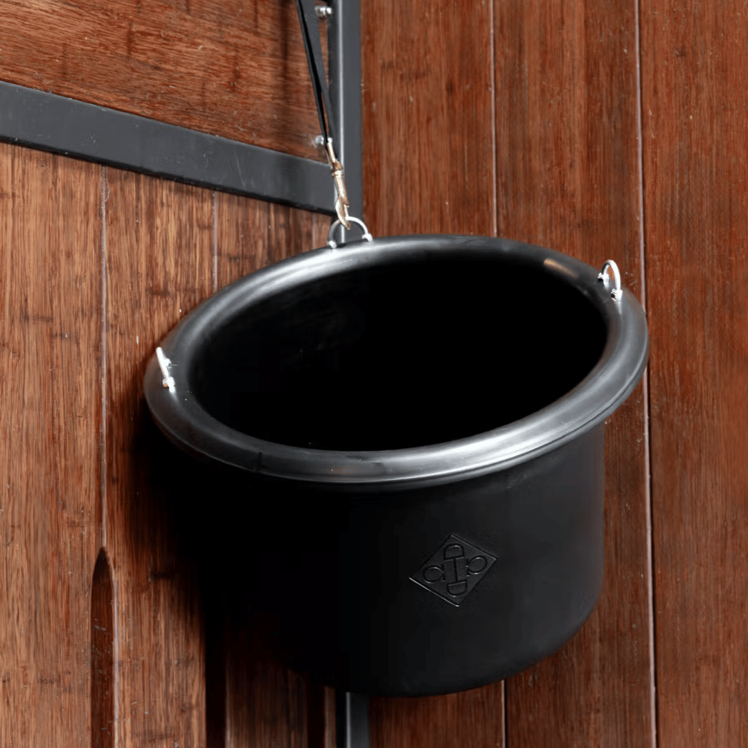 Grooming Deluxe Feed Bucket