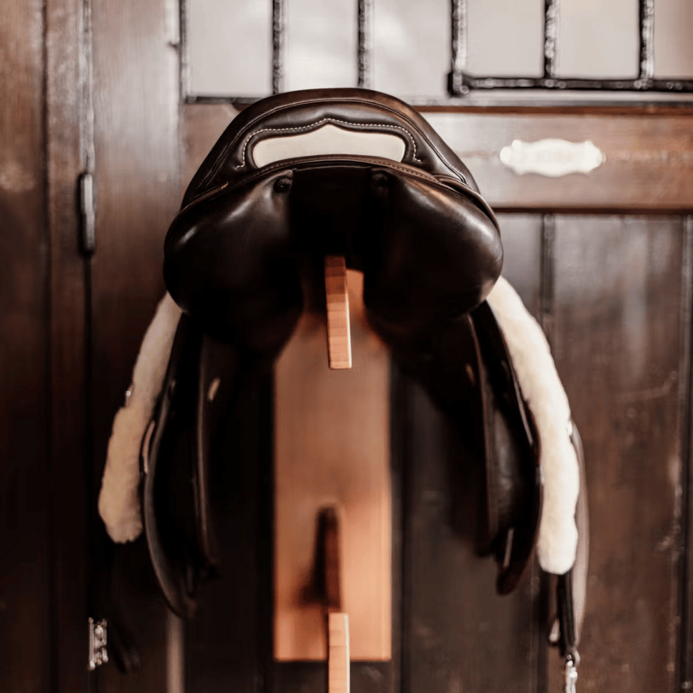 Grooming Deluxe Saddle Rack