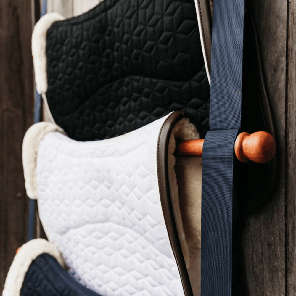 Kentucky Horsewear Luxe Saddle Pad Holder