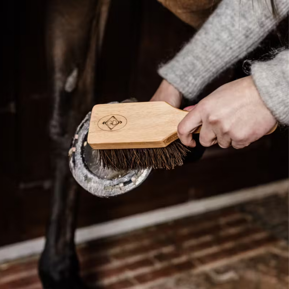 Grooming Deluxe Hoof Brush