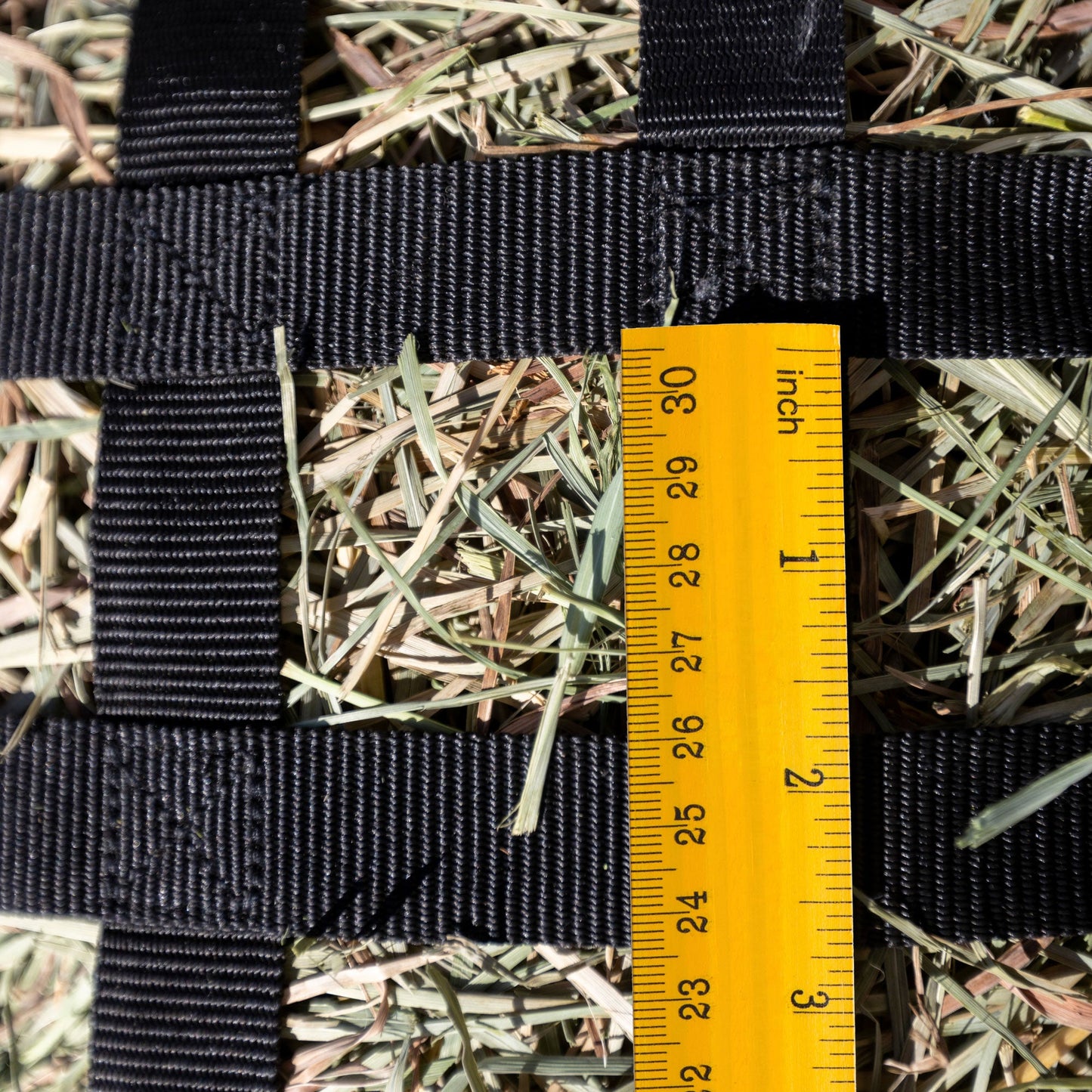 Kensington Hay Bag with Rim - Slow Feed - 2 Flake