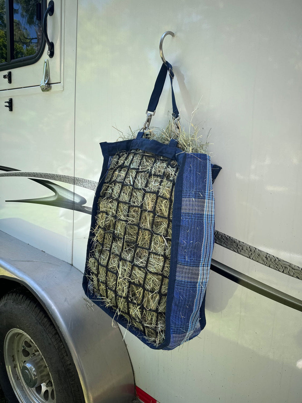 Kensington Mini Deluxe Slow Feed Hay Bag - 1 Flake