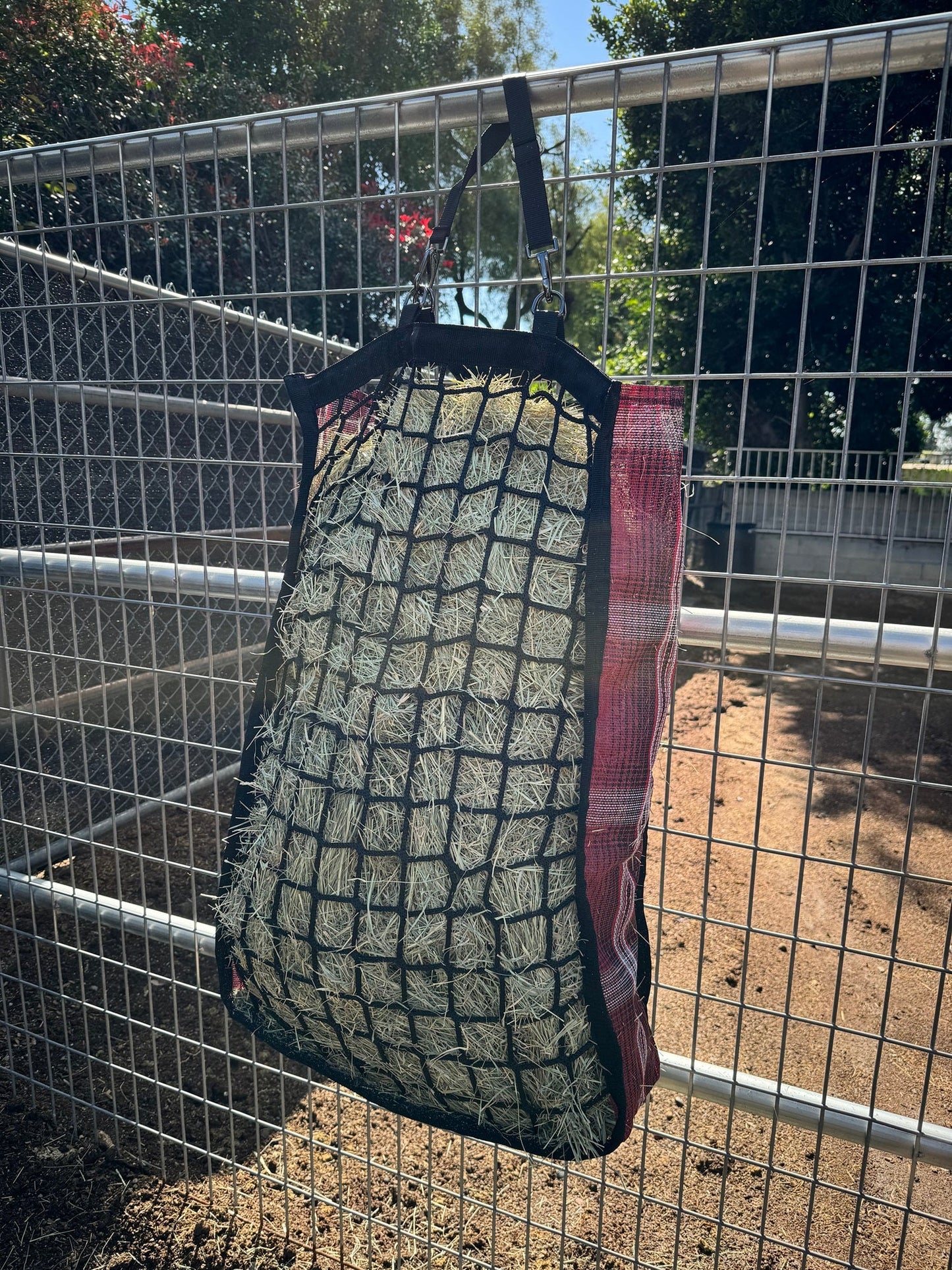 Kensington Deluxe Slow Feed Hay Bag - 2 Flake