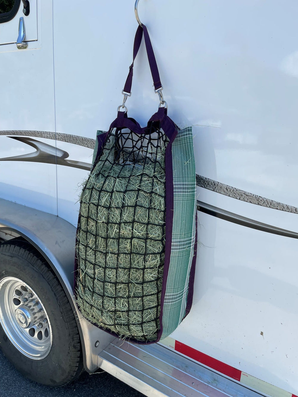 Kensington Deluxe Slow Feed Hay Bag - 2 Flake