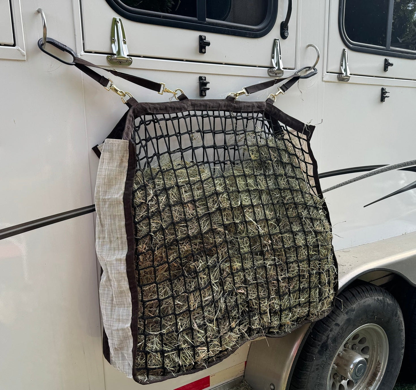 Kensington Slow Feed Hay Bag - 4 Flake