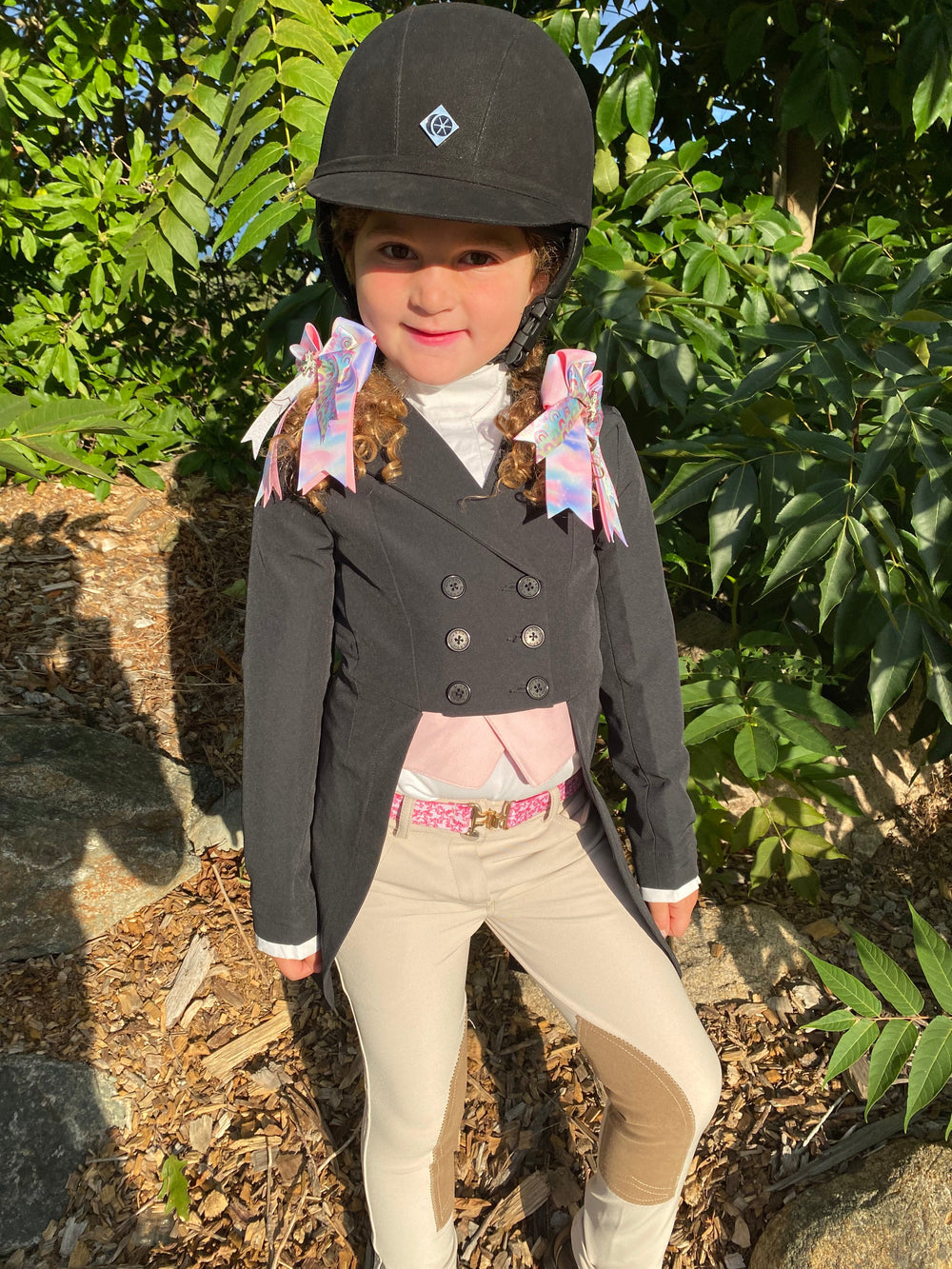 Belle and Bow Shadbelly