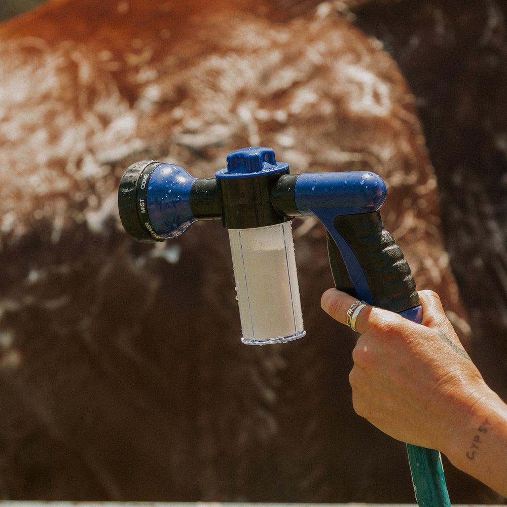 garden hose nozzle sprayer with soap dispenser Equine Shine Soap Sprayer Nozzle