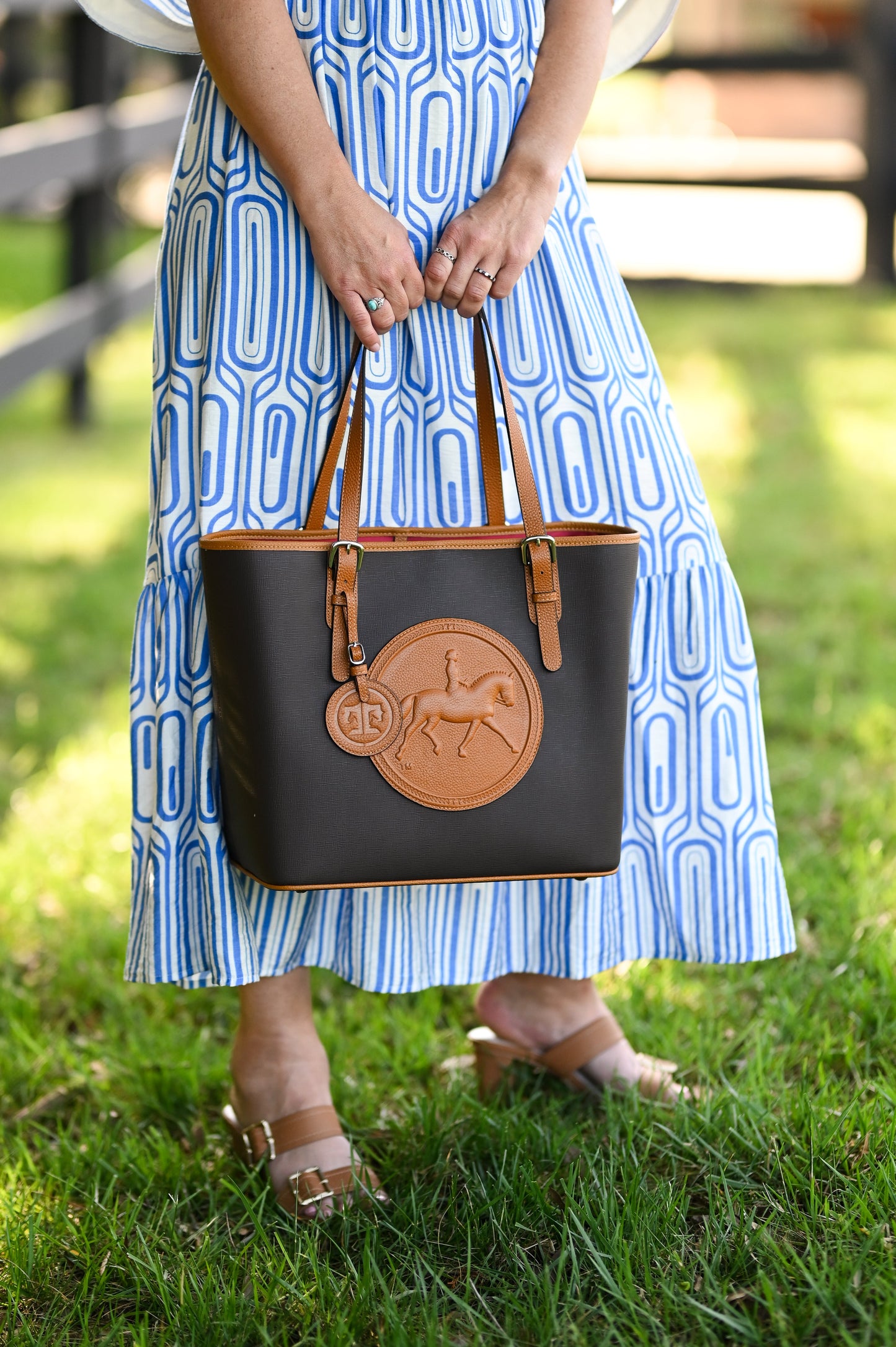 Tucker Tweed Equestrian The James River Carry All | Dressage
