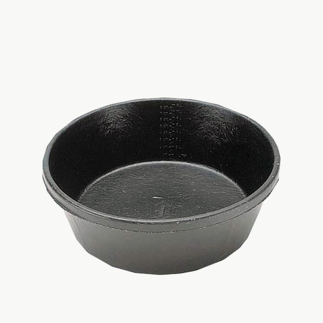 Fortex Industries Inc Fortiflex Rubber Stall Feeder Pan in 1 Qt, 8 Qt, and 15 Gallons 8 Quarts / Black 012891141113